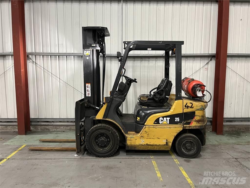 CAT GP25NT Chariots GPL