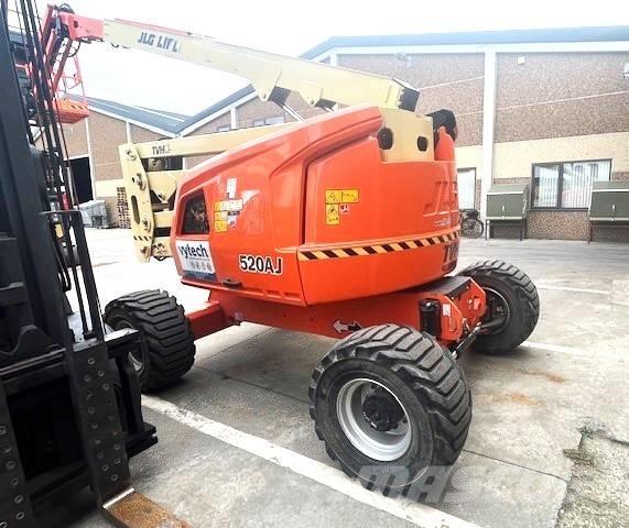 JLG 520 AJ Nacelles articulées