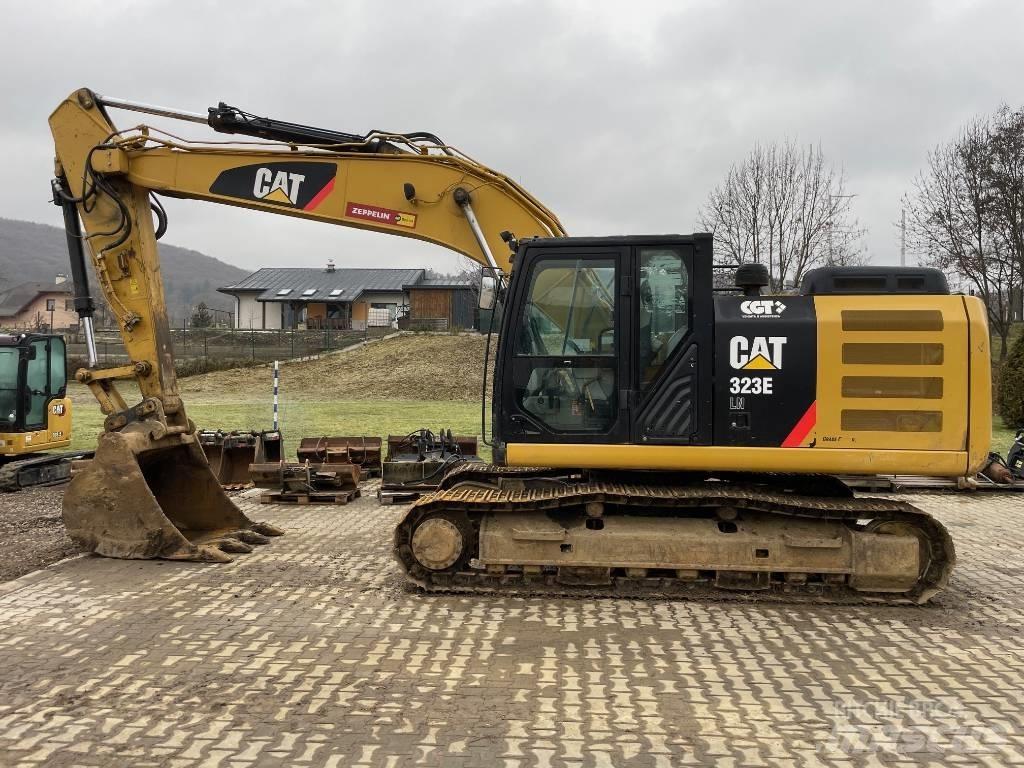 CAT 323 ELN Pelle sur chenilles