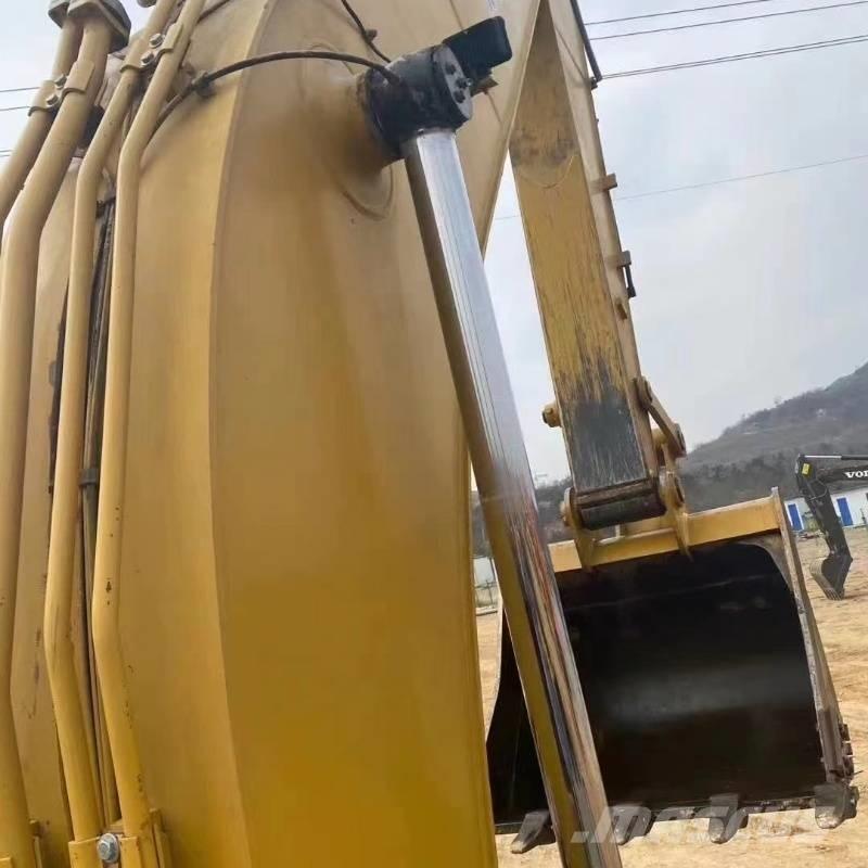 CAT 329 D Pelle sur chenilles