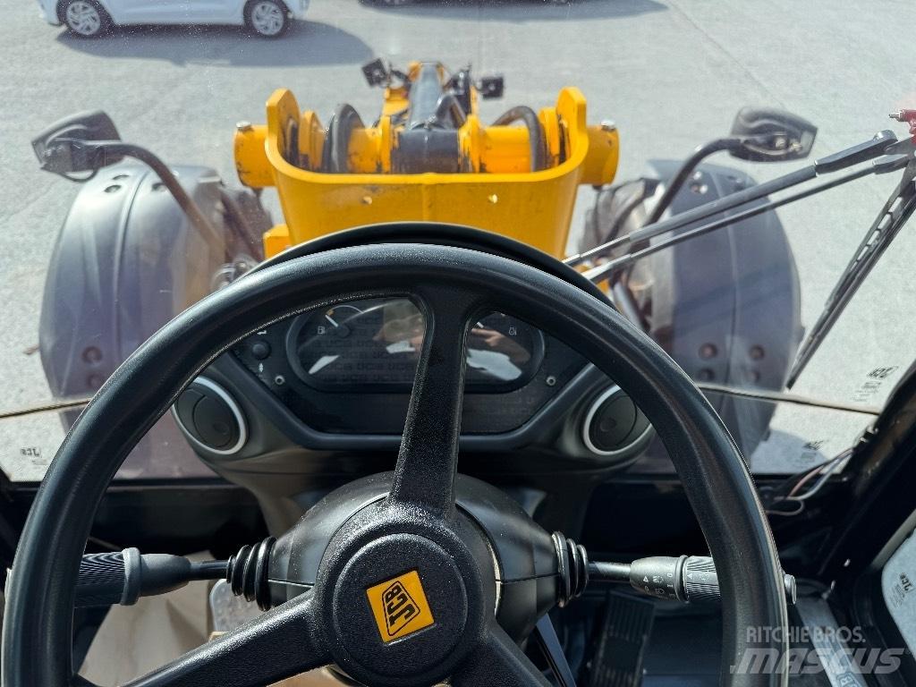 JCB TM 320 S Chargeuse sur pneus