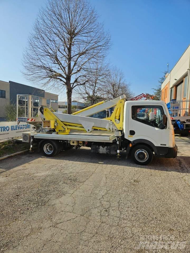 Multitel MX225 Camion nacelle