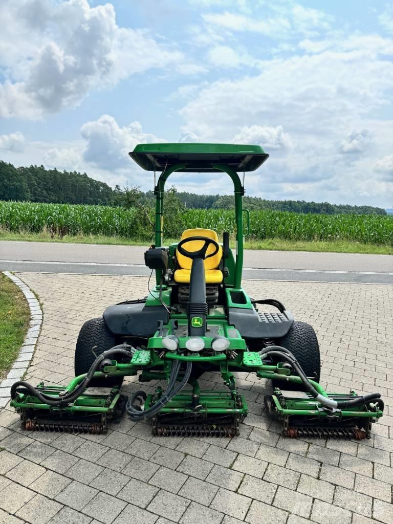 John Deere 8700 A Tondeuses pour fairway