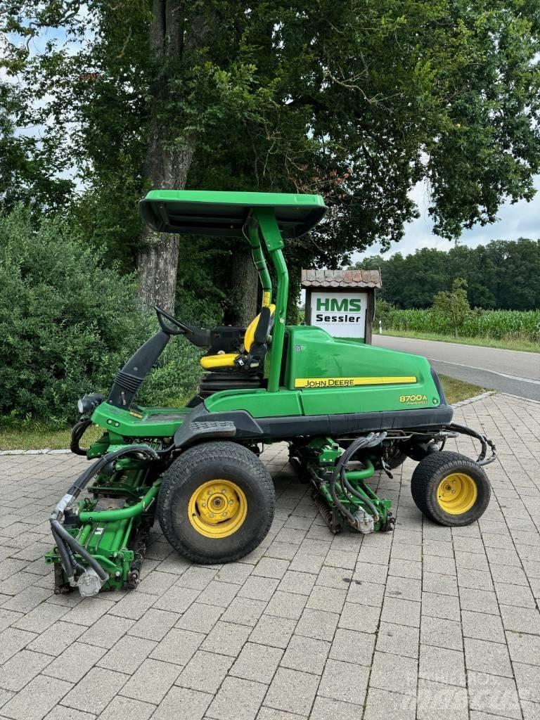 John Deere 8700 A Tondeuses pour fairway