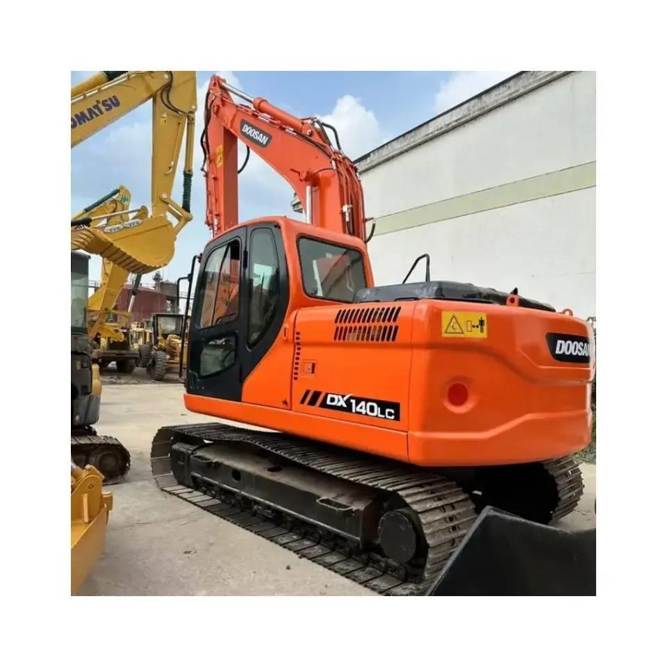 Doosan DX 140 LC Pelle sur chenilles