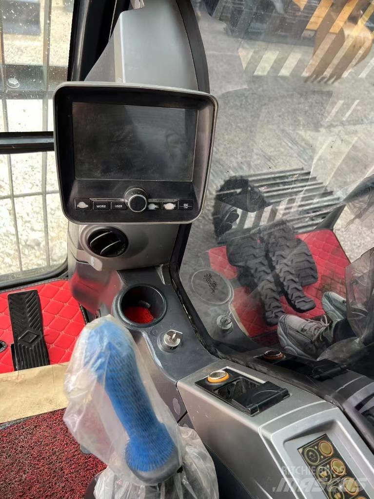 Hyundai R305LC-9T Pelle sur chenilles