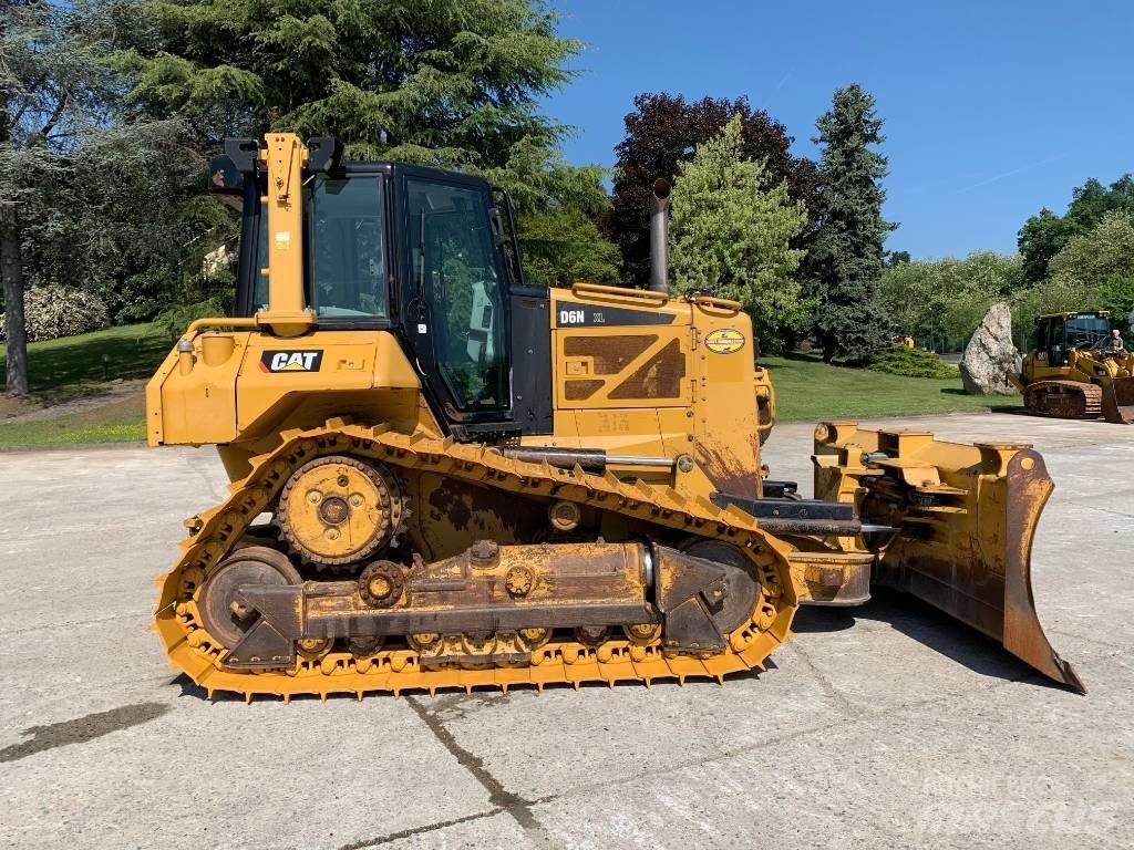 CAT D 6 N XL Bouteurs sur chenilles