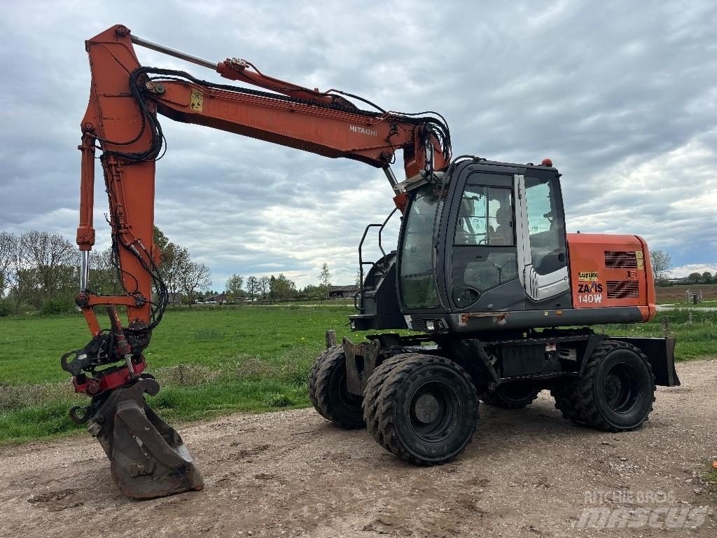 Hitachi ZX 140 W T-3 Pelle sur pneus