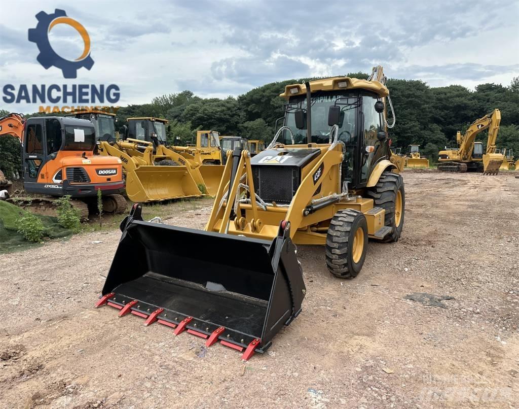 CAT 432 F Tractopelle