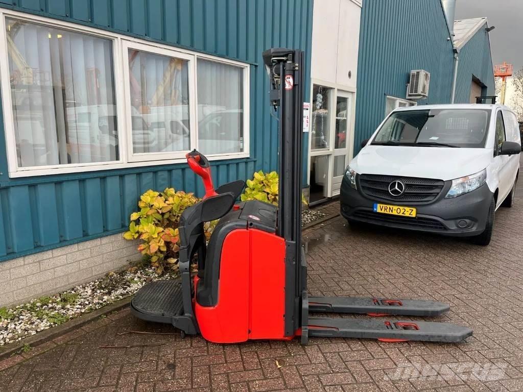 Linde L16AP Gerbeur accompagnant