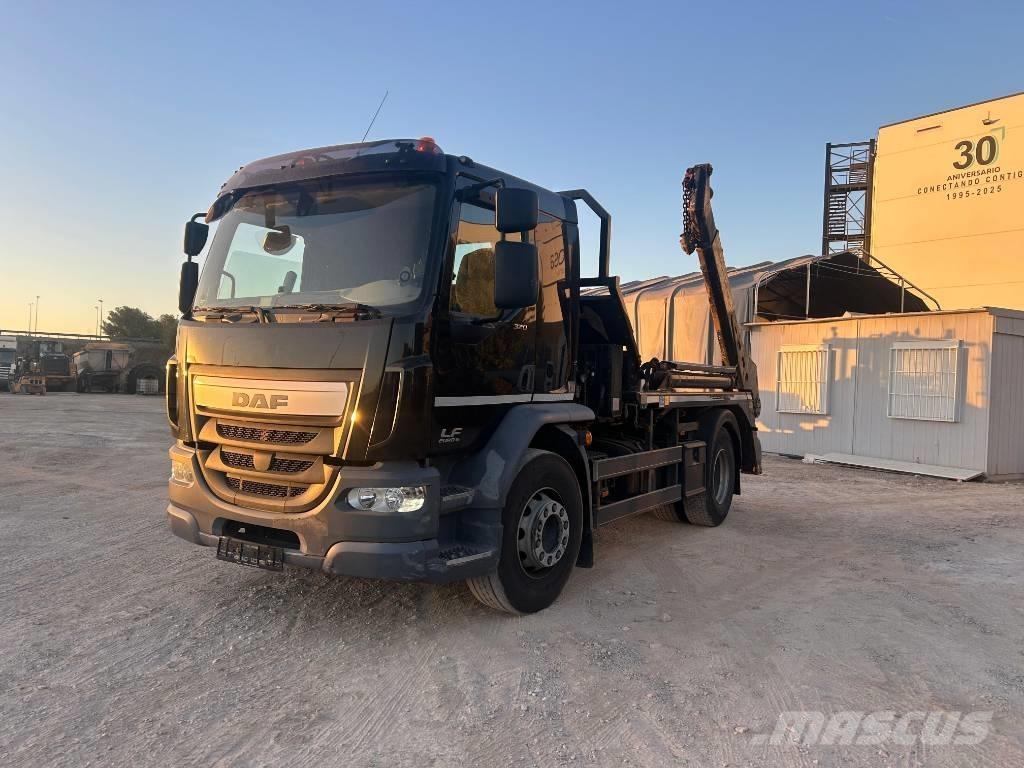 DAF LF 320 FA Camion porte container