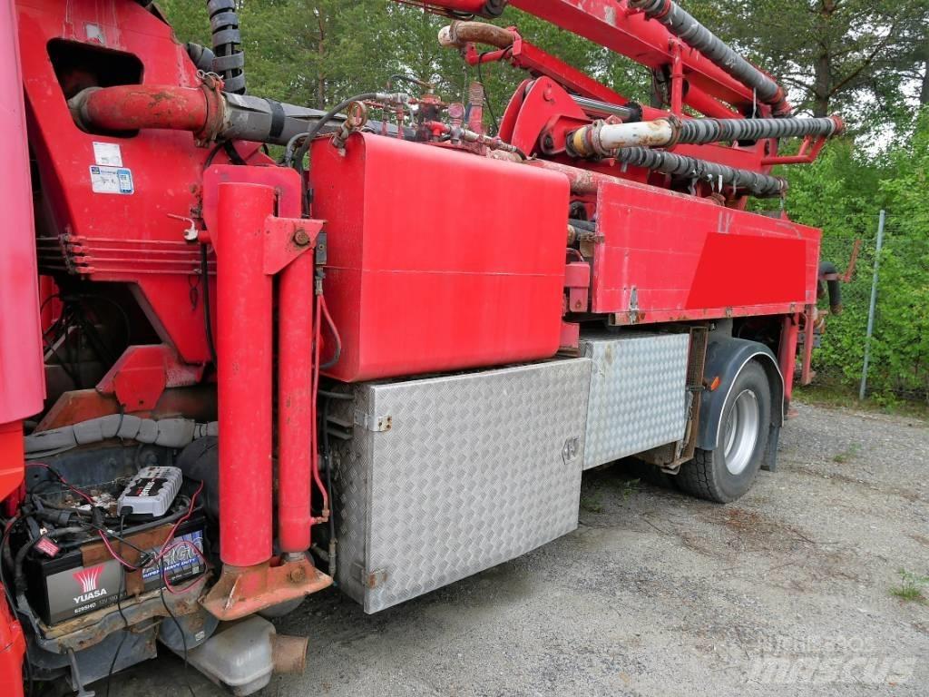 Scania P230 4x2 4x2 Pompe à béton