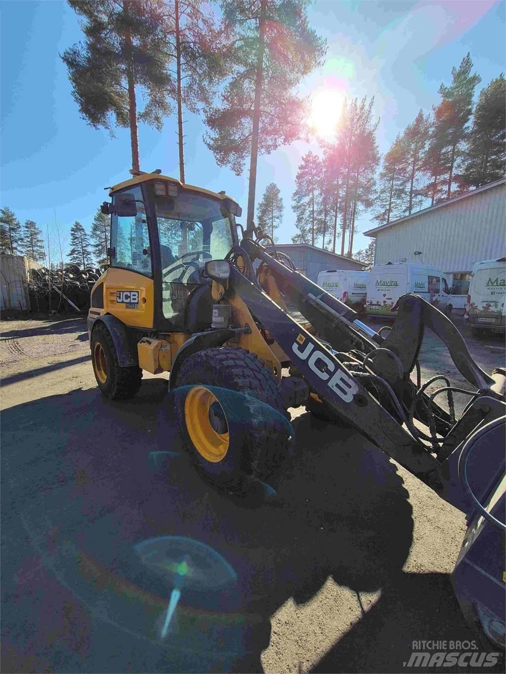 JCB 407 Chargeuse sur pneus