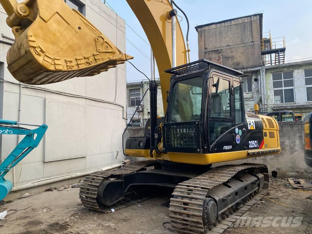 CAT 325 CL Pelle sur chenilles