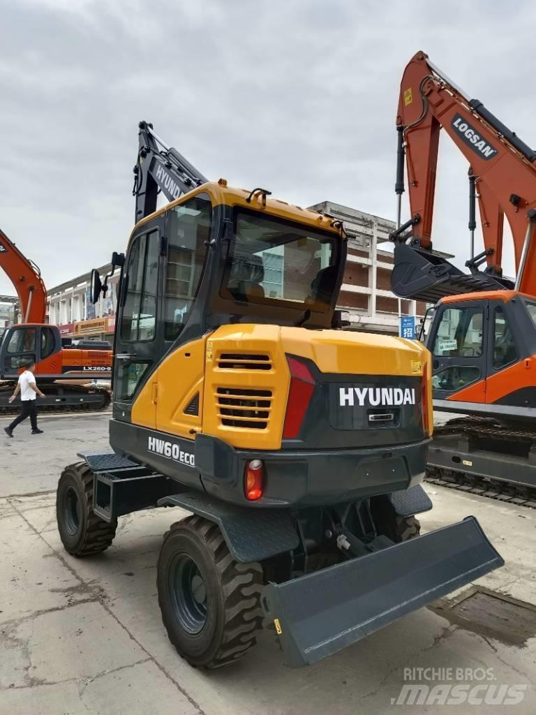 Hyundai HW 60 Eco Pelle sur pneus