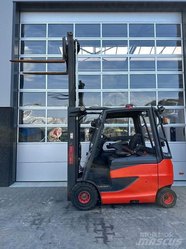 Linde E25P/600HL Chariots élévateurs électriques