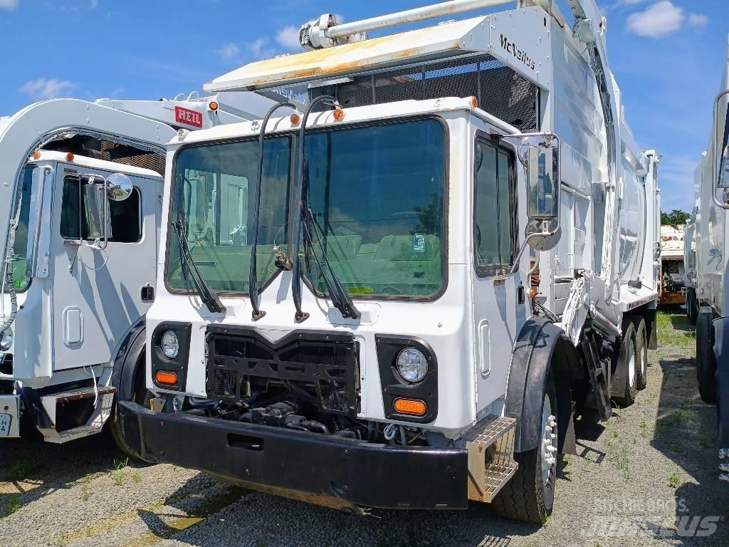 Mack MRU 613 Camion poubelle