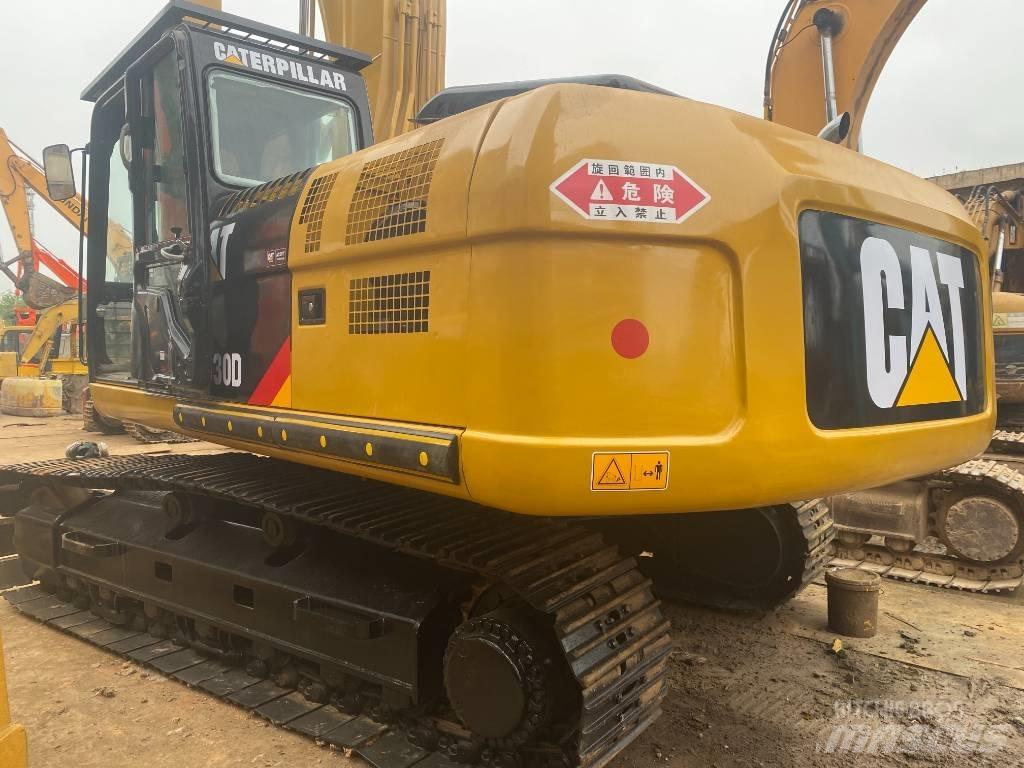 CAT 330 D Pelle sur chenilles