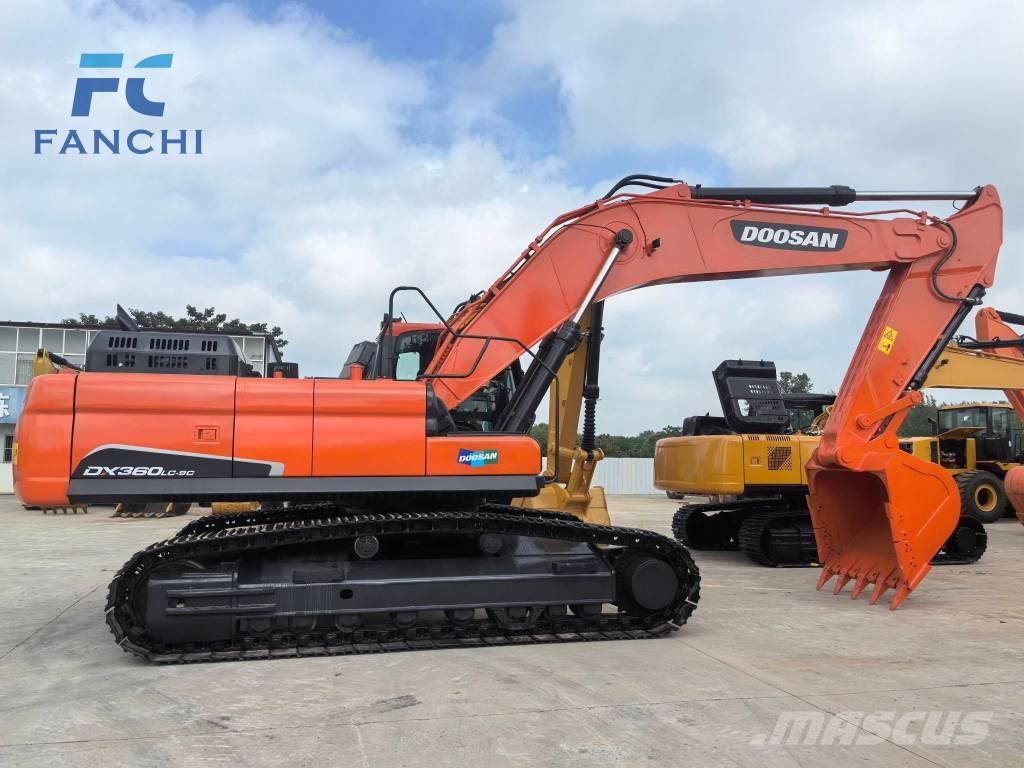 Doosan DX 360 LC Pelle sur chenilles