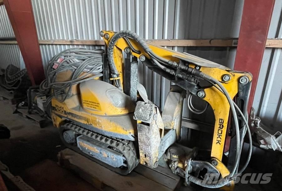 Brokk 100 Pelle de démolition