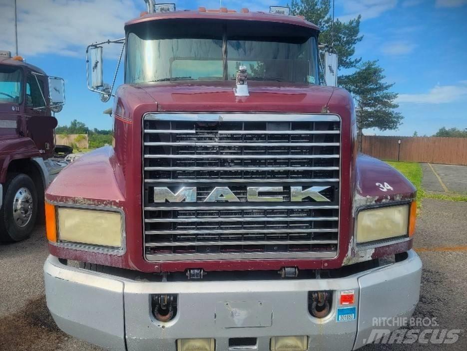Mack CH613 Tracteur routier