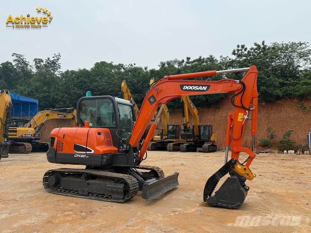 Danson DX60-9 Pelle sur chenilles