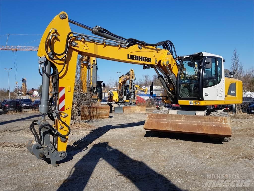 Liebherr A920 Pelle sur pneus