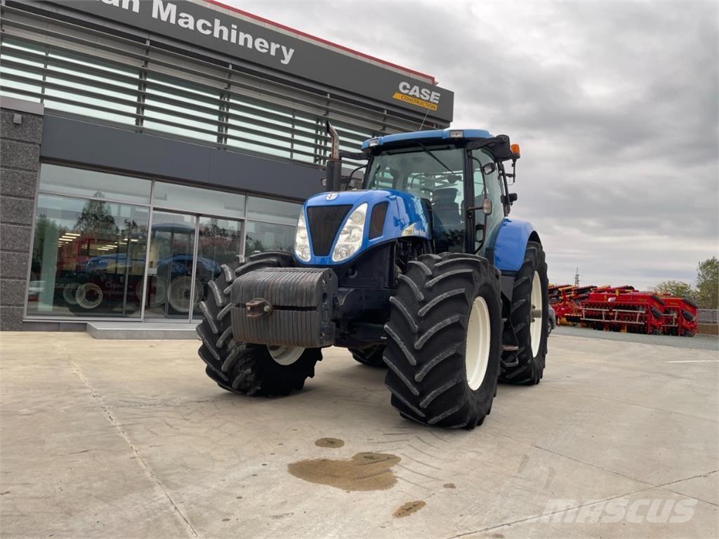 New Holland T7050 Tracteur