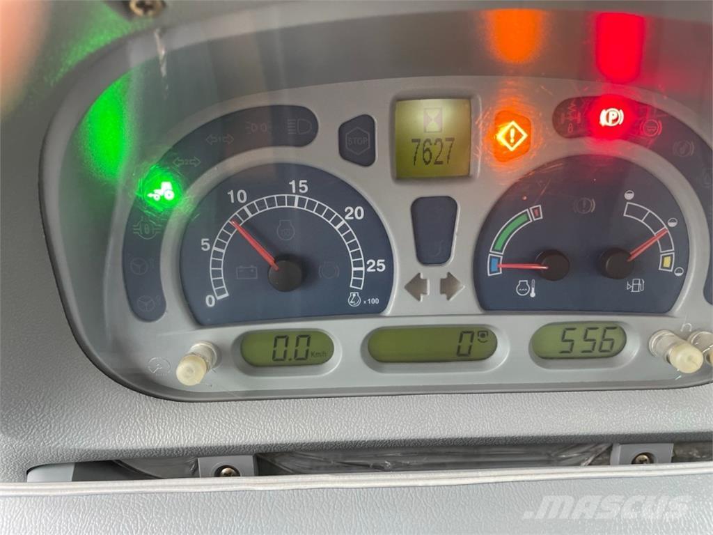 New Holland T7050 Tracteur