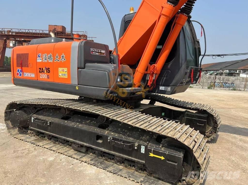 Hitachi EX 200 LC Pelle sur chenilles