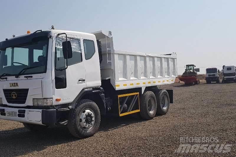 Tata Novus 3434 Autre camion