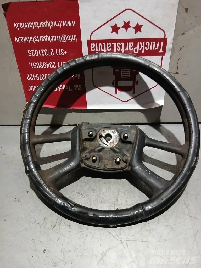 Scania R 440   1327026 Cabines