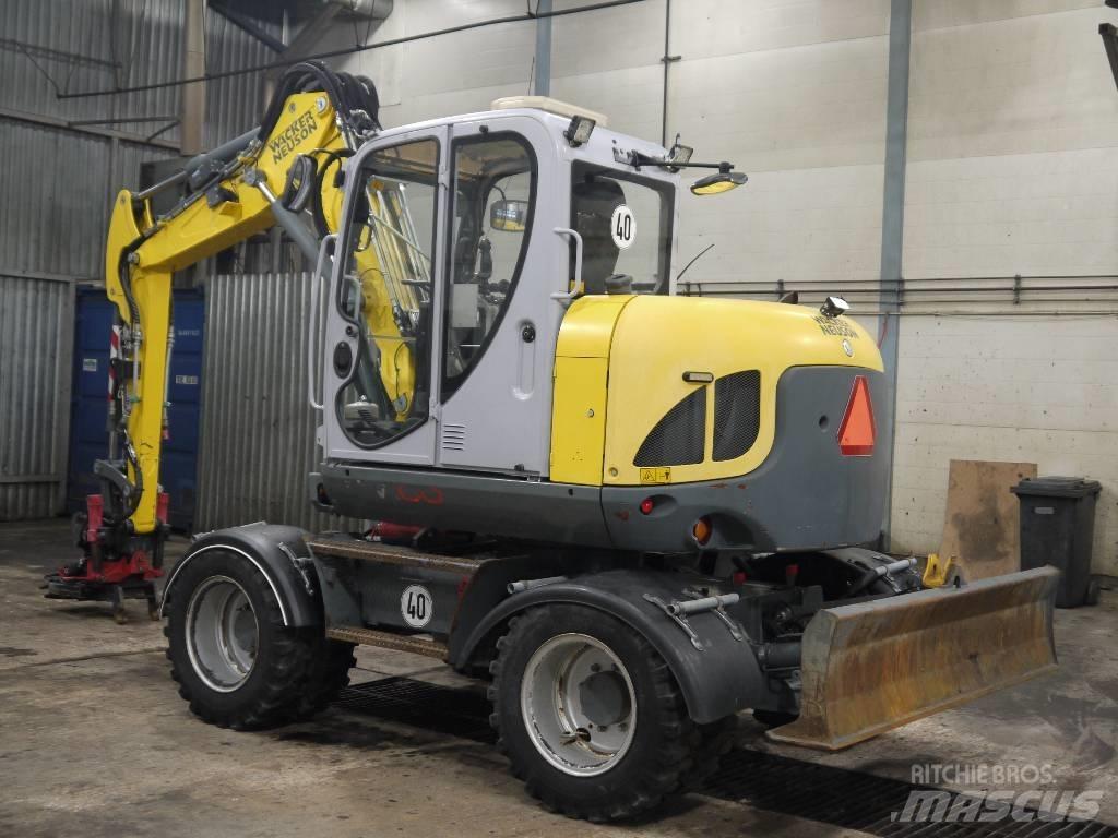 Wacker Neuson EW 100 Pelle sur pneus