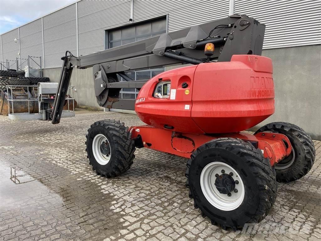 Manitou 200ATJ RC Nacelles articulées