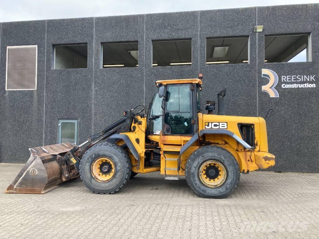JCB 436 Chargeuse sur pneus