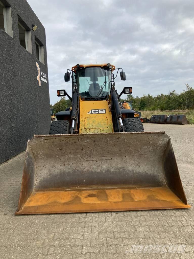 JCB 436 Chargeuse sur pneus