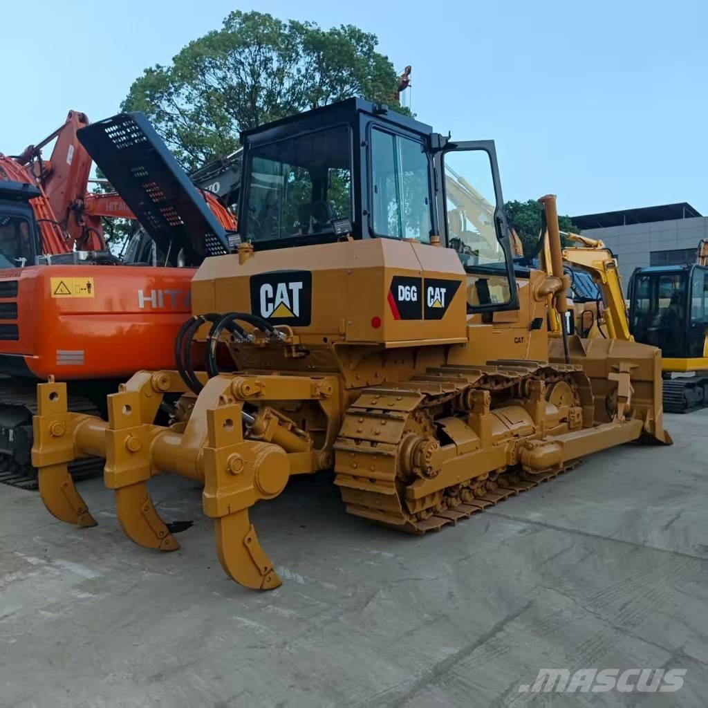CAT D 6 G Niveleuse