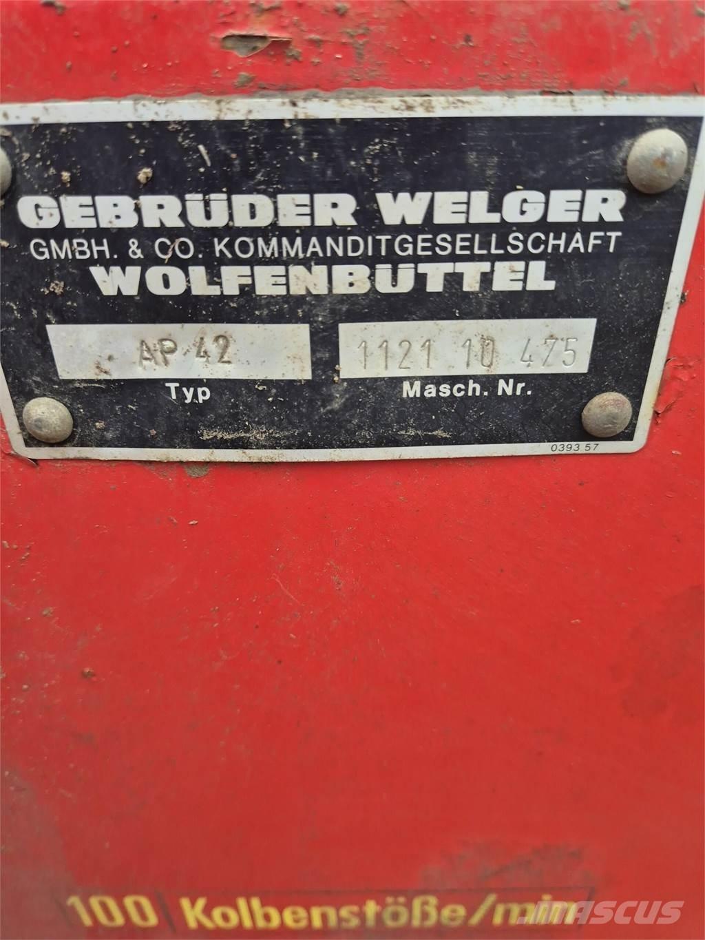 Welger AP42 Presse cubique