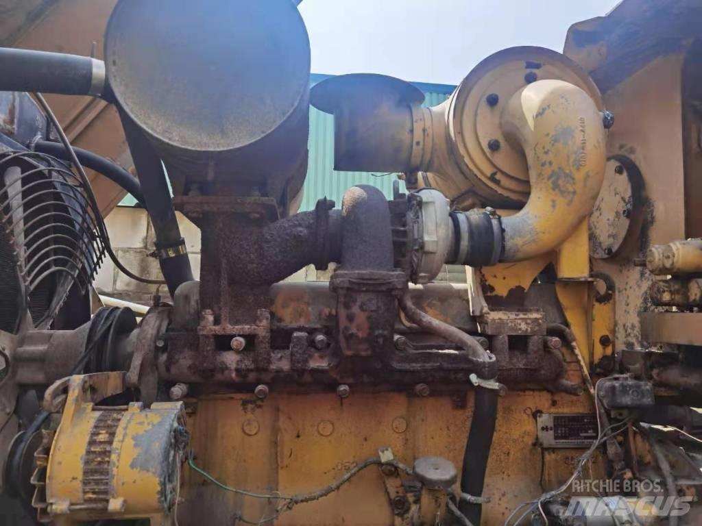 Komatsu WA 300 Chargeuse sur pneus
