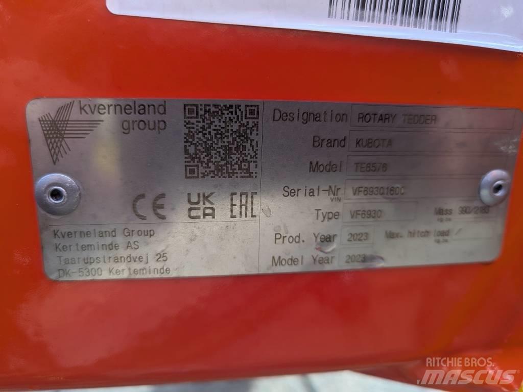 Kubota TE 6576 Accessoires pour machines à foin et à fourrage
