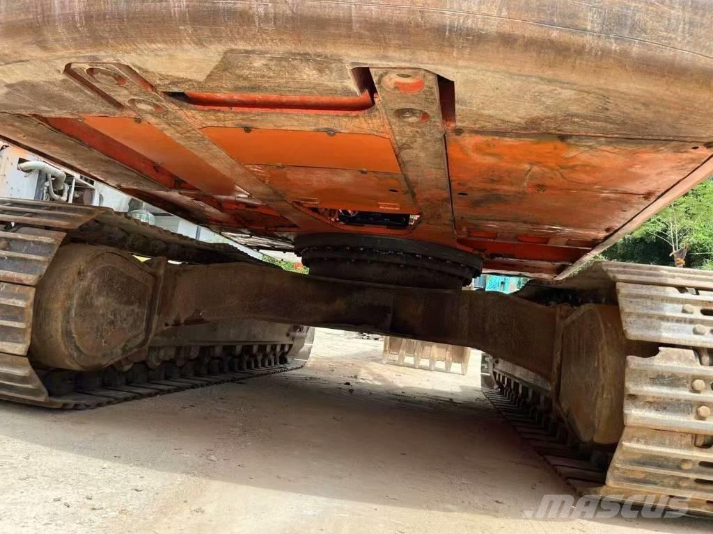 Doosan DX300LC Pelle longue portée