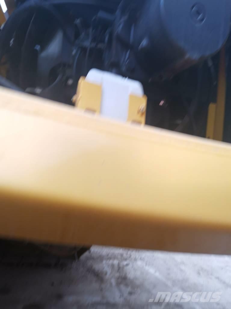 Komatsu PC 450-8 Pelle sur chenilles