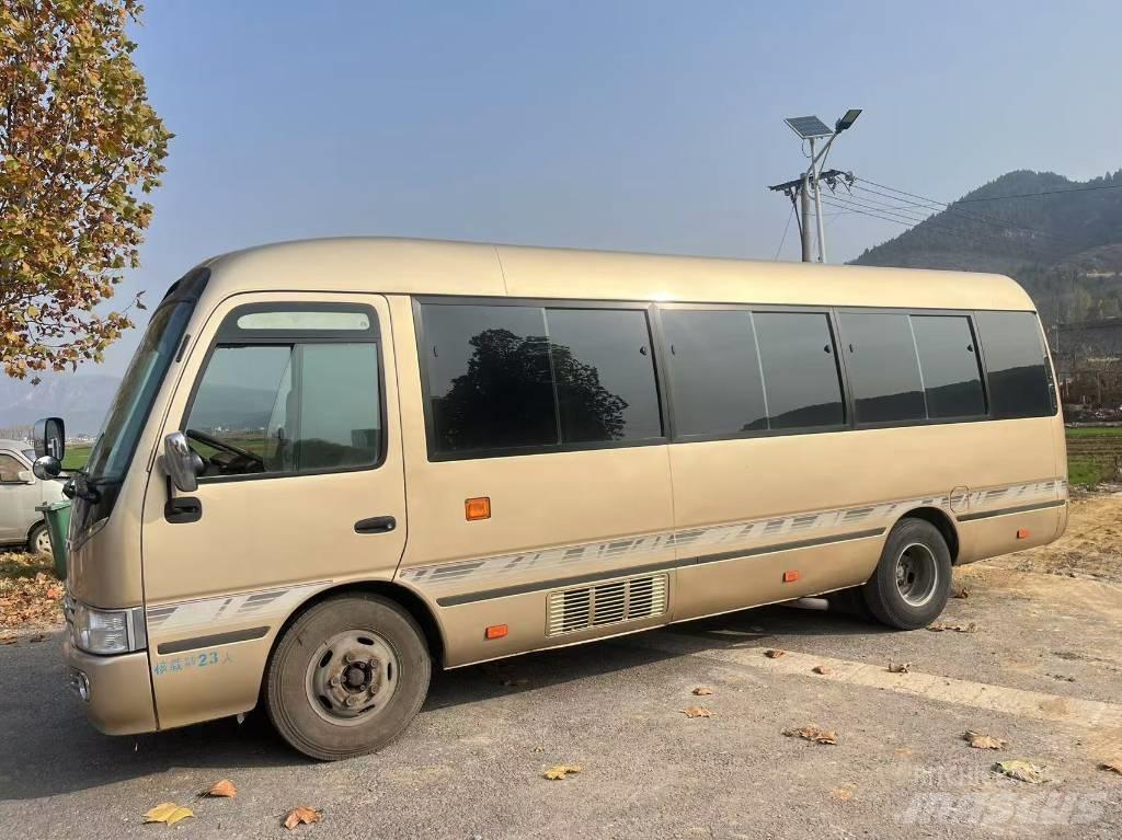 Toyota Coaster Autobus interurbain
