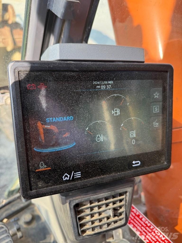 Doosan DX 420 LC Pelle sur chenilles