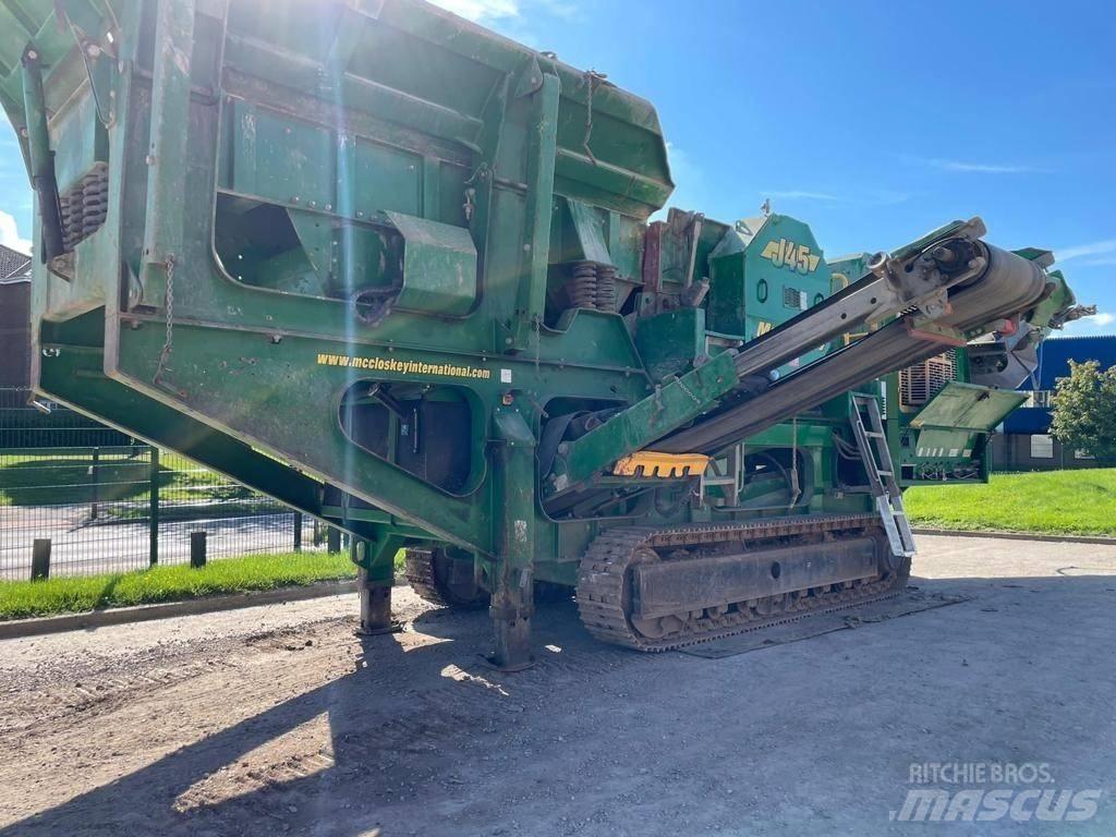 McCloskey J45 Concasseur mobile