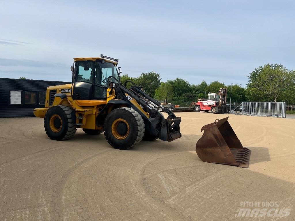 JCB 426 E HT Chargeuse sur pneus