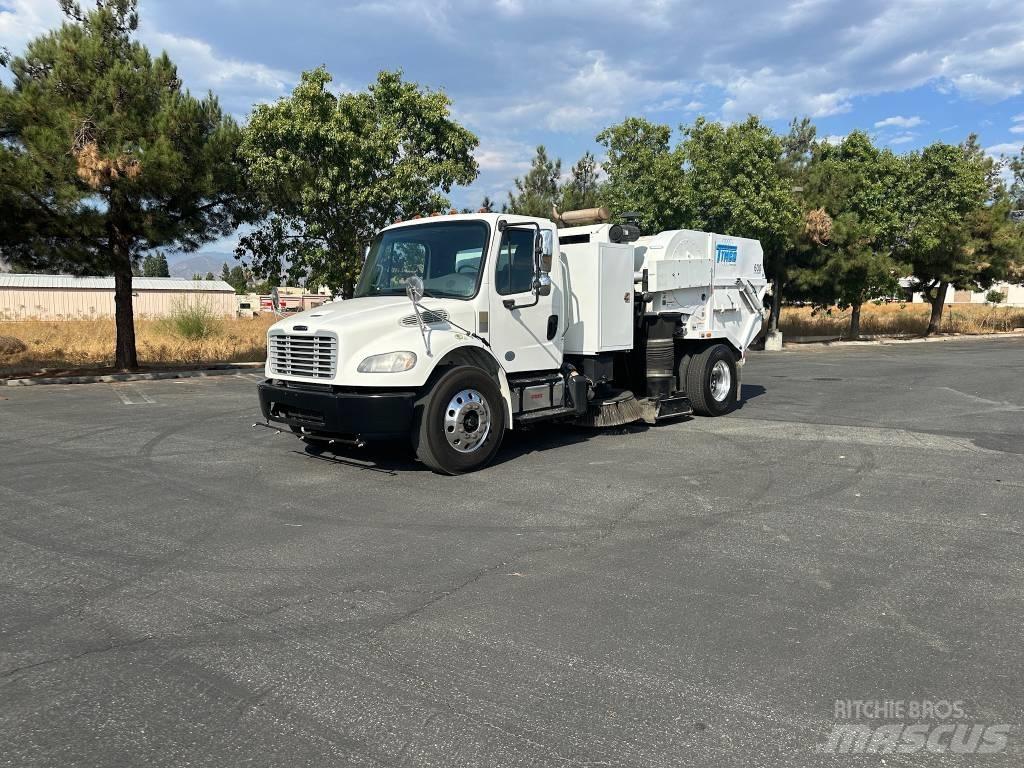 Tymco 600 Camion balayeur