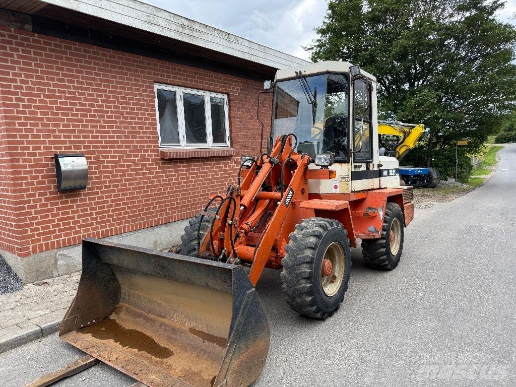 Schaeff SKL 821 Chargeuse sur pneus
