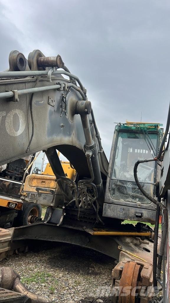 Volvo EC 360 L Cabine