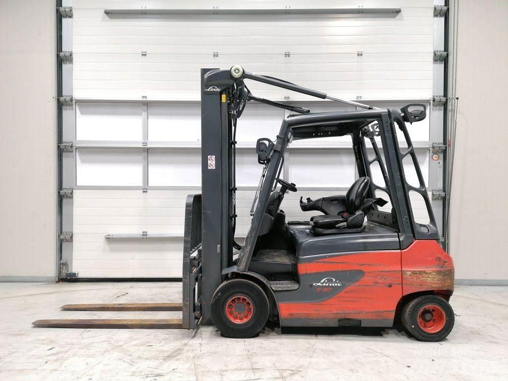 Linde E30-01 Chariots élévateurs électriques